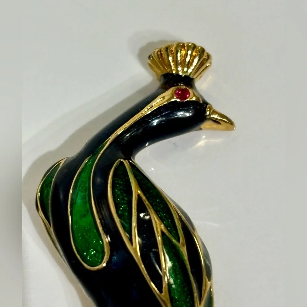 Vintage Rare D”Orlan Enamel Peacock Gold tone Brooch - Picture 3 of 10